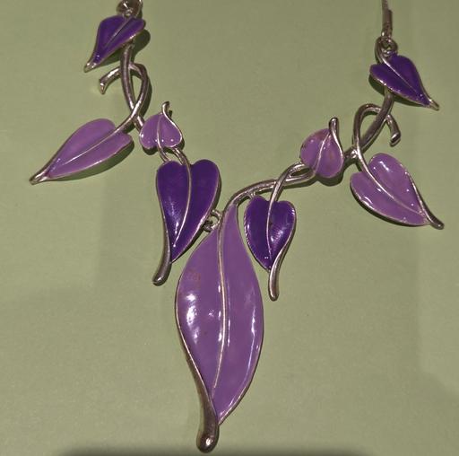  — BOTANICAL LEAF NECKLACE