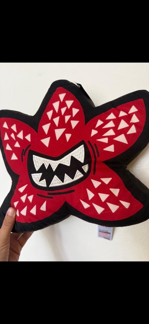  — Stranger things cushion new