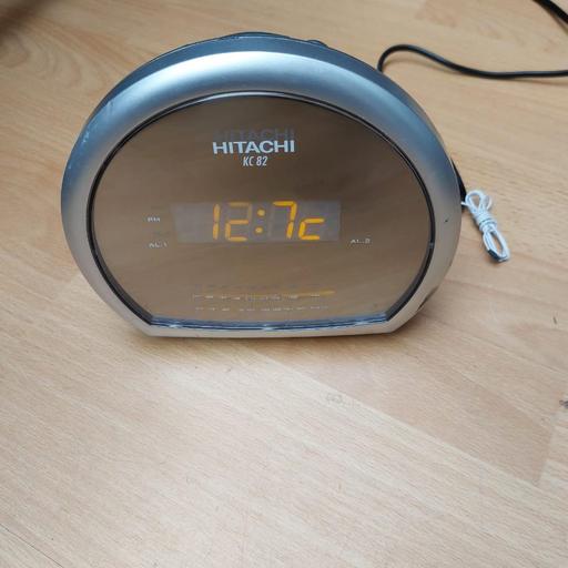  — HITACHI Radio Digital Alarm KC82 Alarm Clock