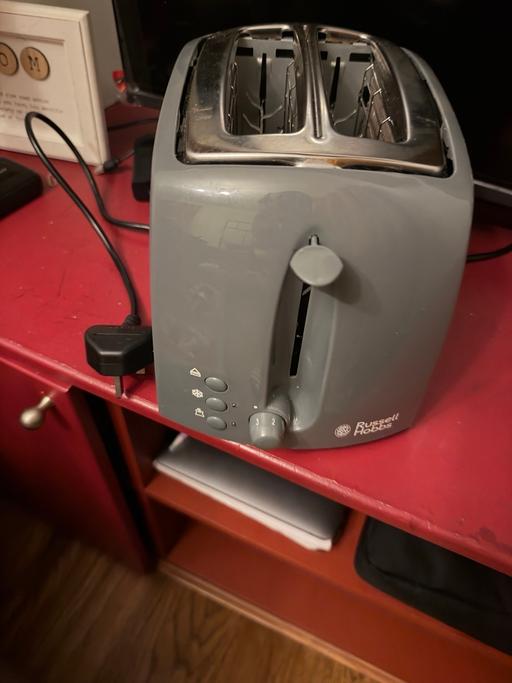  — Russell Hobbs toaster