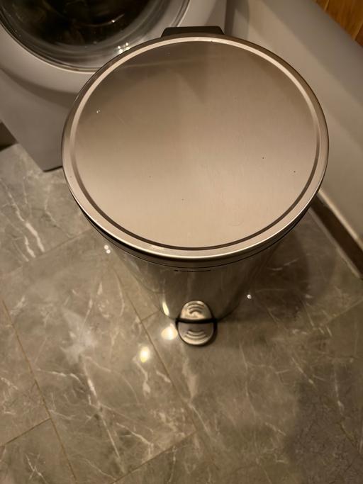  — Songmics kitchen bin