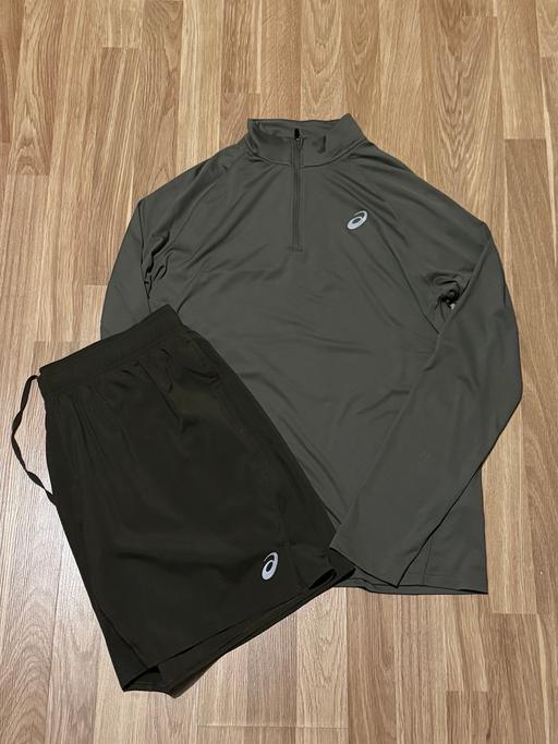  — Asic khaki green quarter zip set