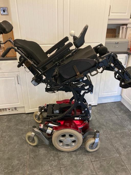 — Electric wheelchair