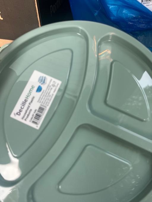  — Compartment lunch snack boxes