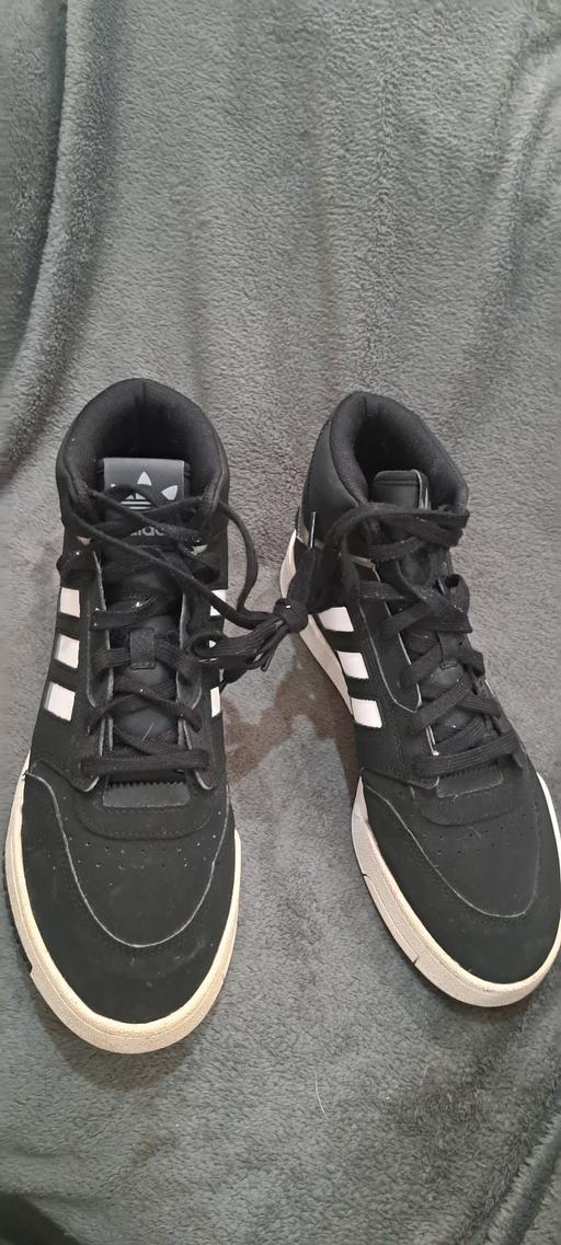  — Adidas Trainers Size 9