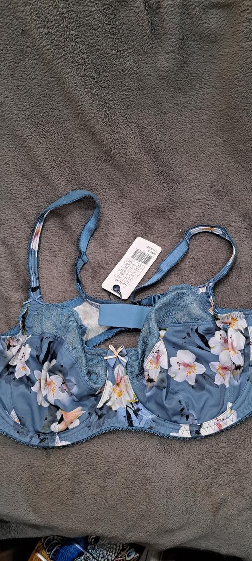  — Bra UK 38D