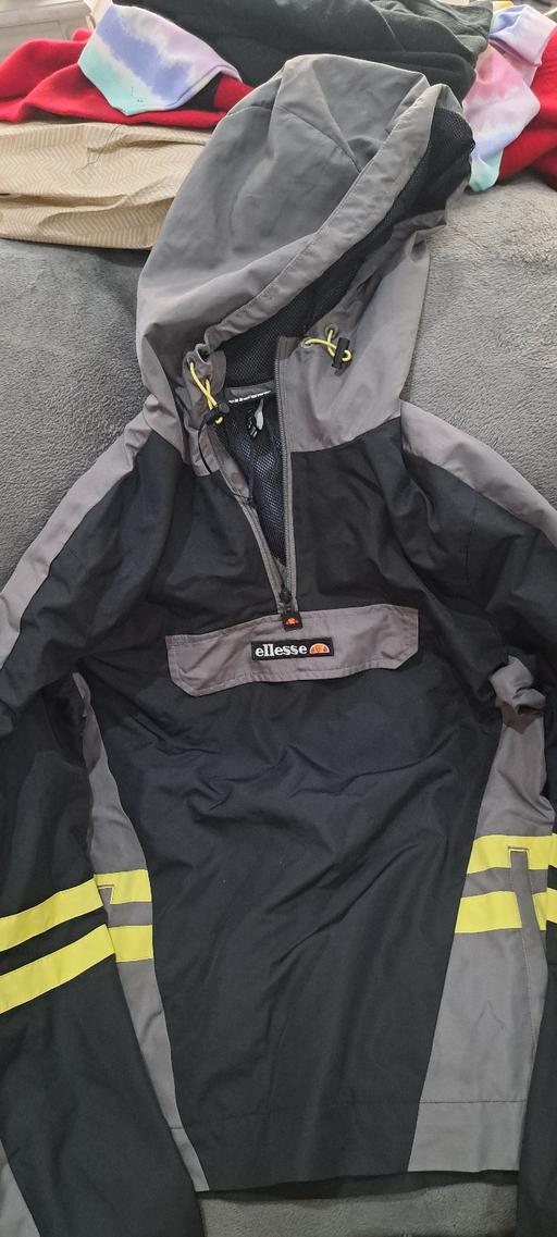  — Ellesse Hoodie Adult S