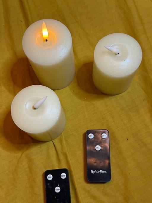  — Remote control candles