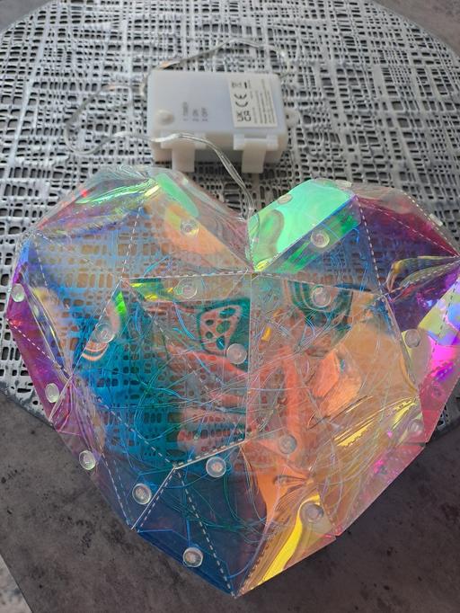 — iridescent heart light