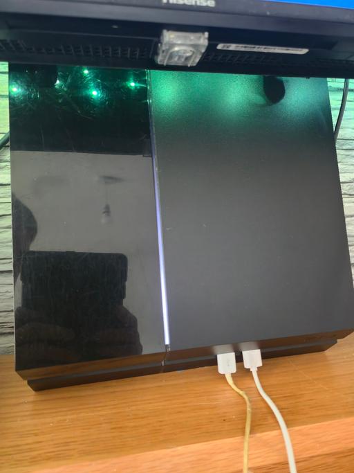  — ps4 console