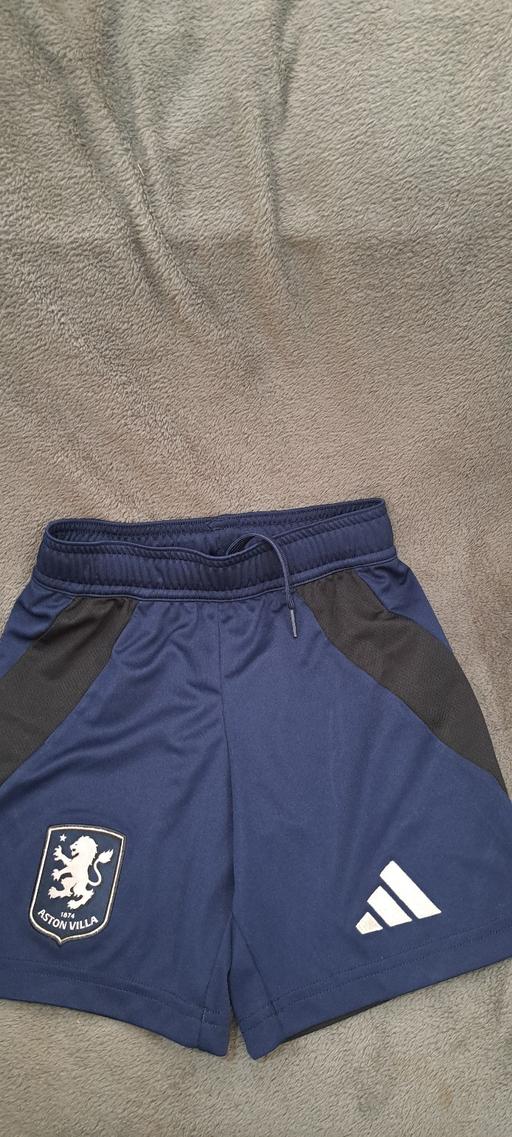  — AVFC Shorts Age 7-8
