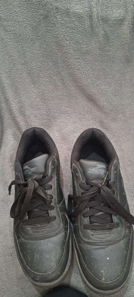  — Slazenger Trainers Size 7