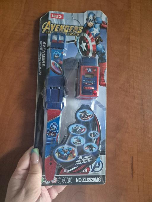  — new Captain America Truck Watch Set