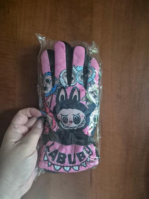 — new Labubu Gloves