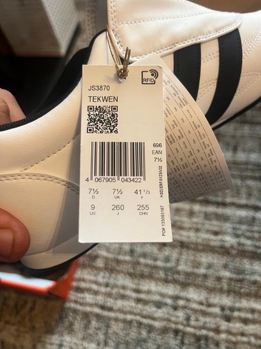  — Adidas tekwen js3870