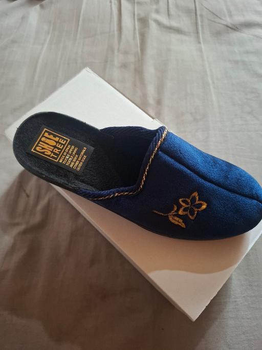  — MULE SLIPPERS