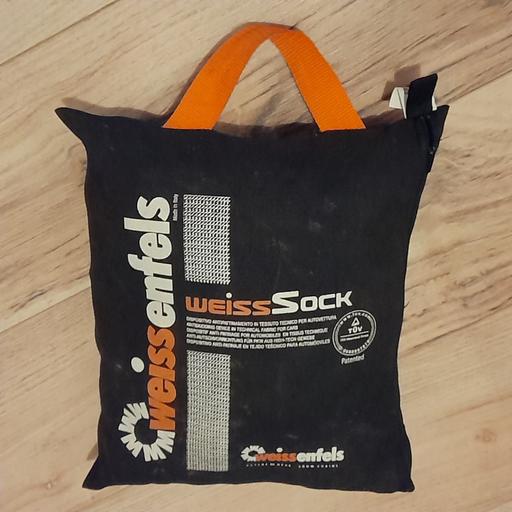  — VEHICLE SNOW SOCKS (SNOW CHAINS)