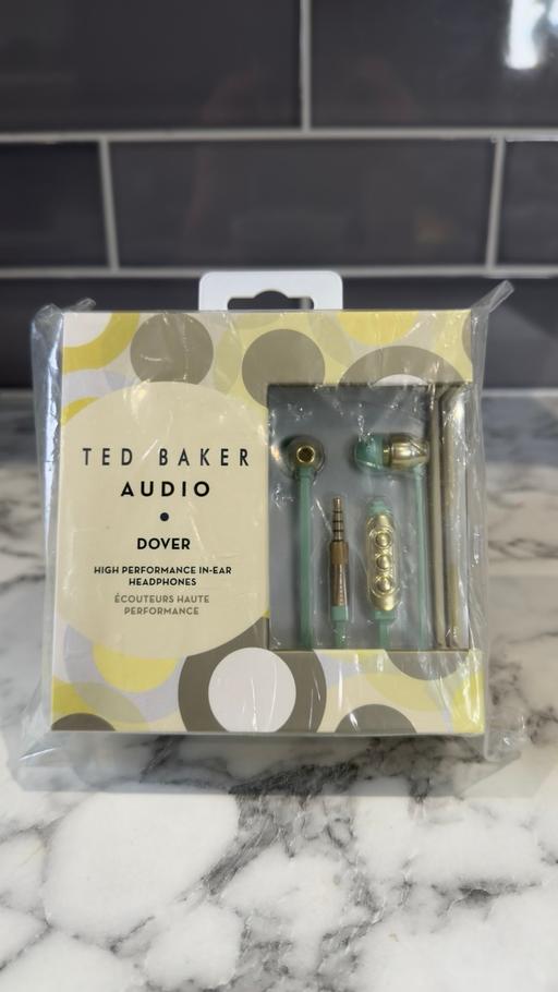  — Ted Baker Earphones