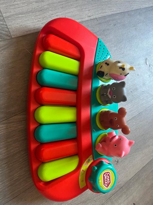  — Piano
