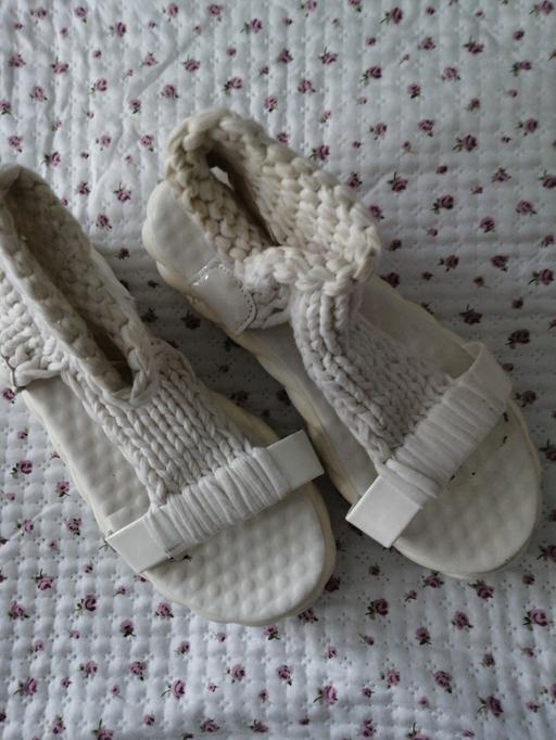 — ladies size *8*