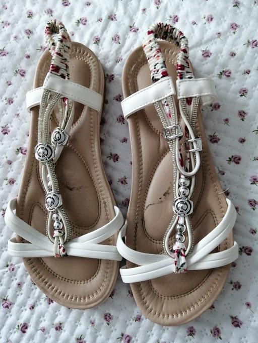  — ladies size *7*
