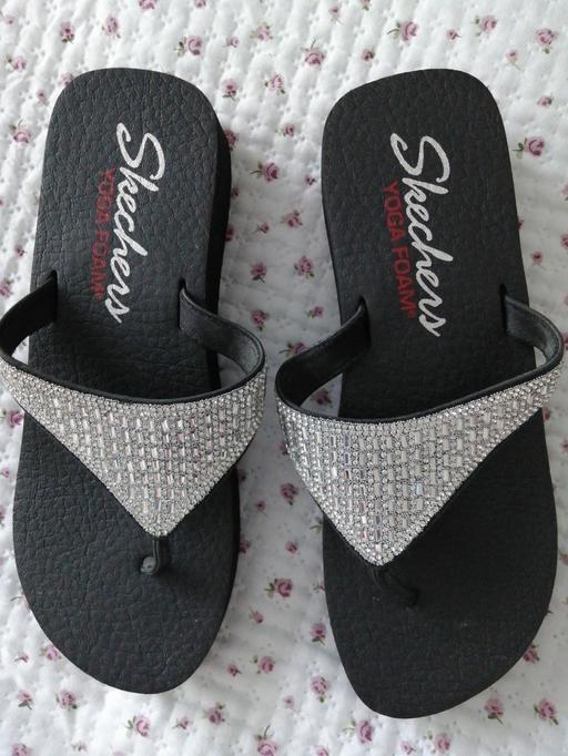  — ladies size *5*