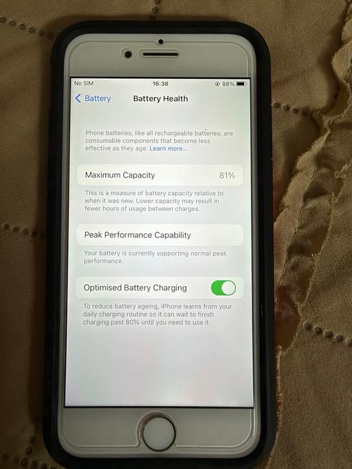  — iPhone 7 Silver (128GB)