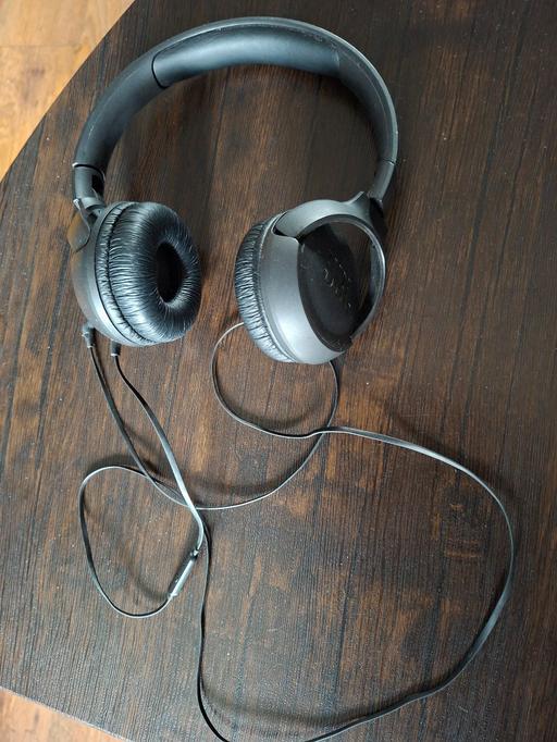  — GENUINE JBL HEADPHONES WITH MICROPHONE/REMOTE