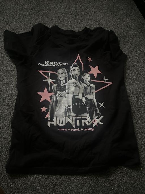  — K pop age 12 years black T-shirt