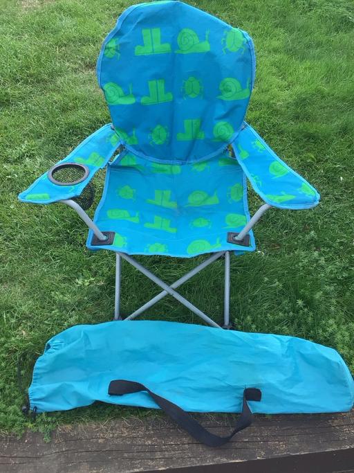 — Child’s folding chair