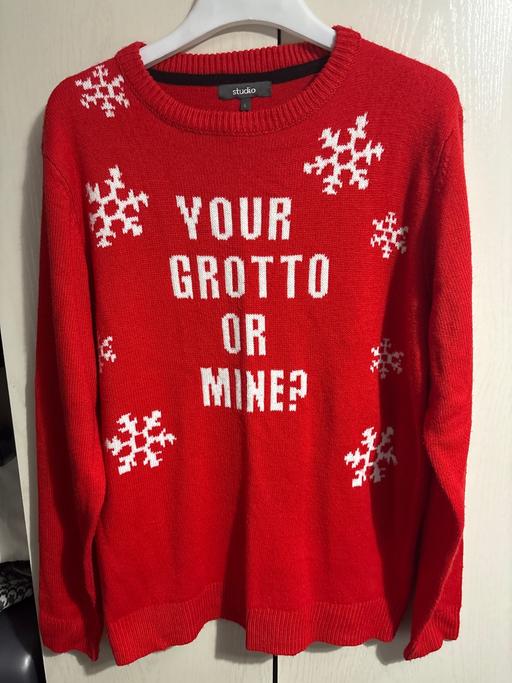  — Men’s Christmas jumper