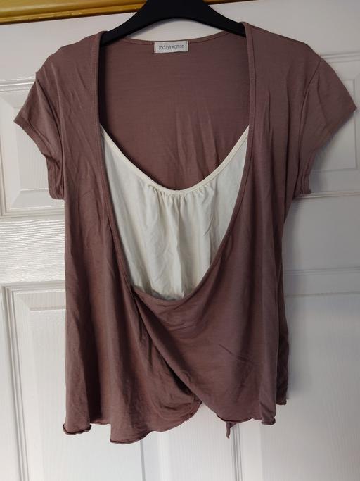  — Women's white/brown top size 14