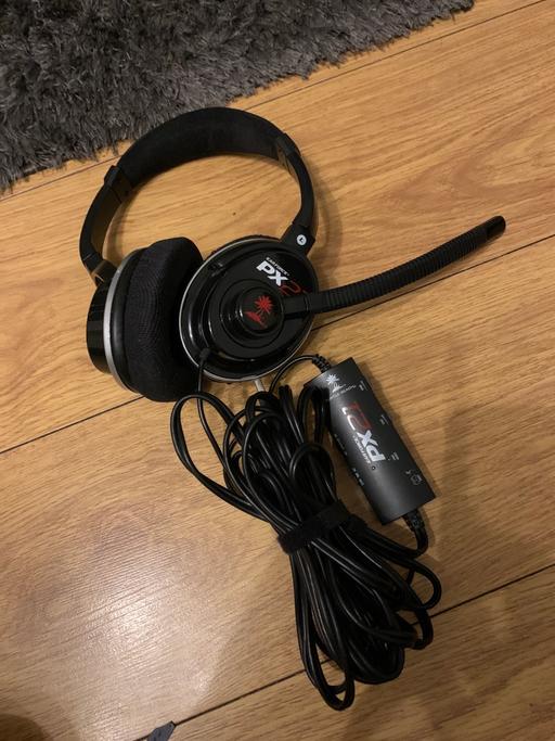  — Gaming headset