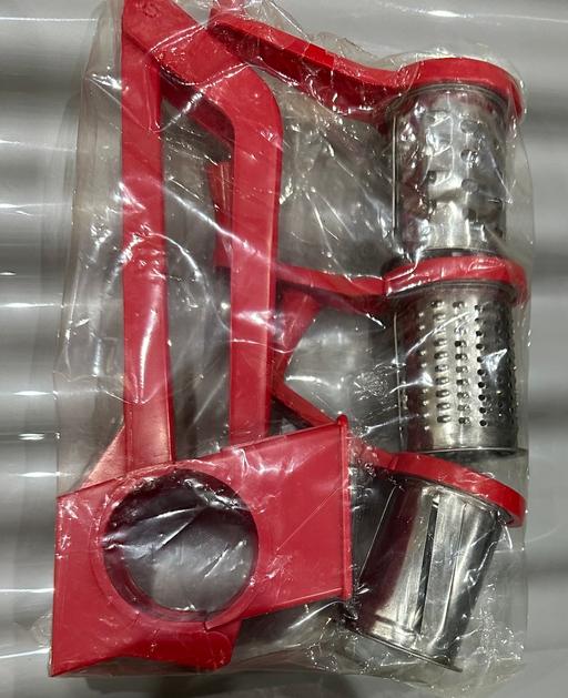  — Brand new 3 in 1 cheese grater