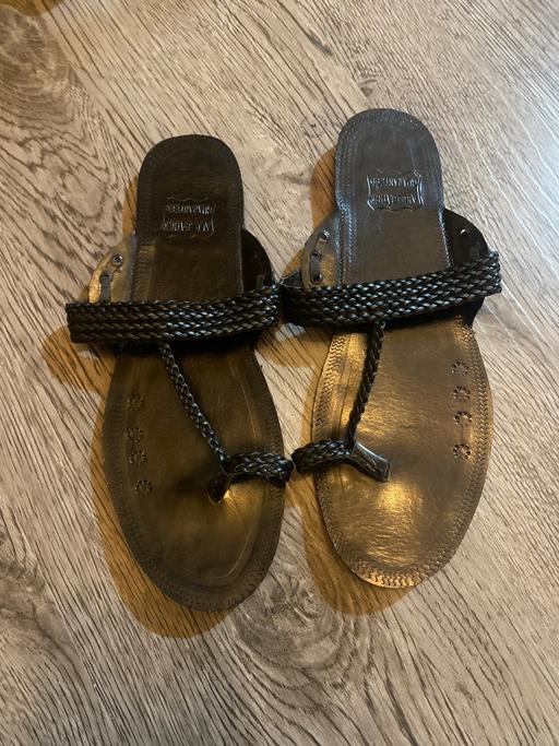  — Kolhapuri Chappal