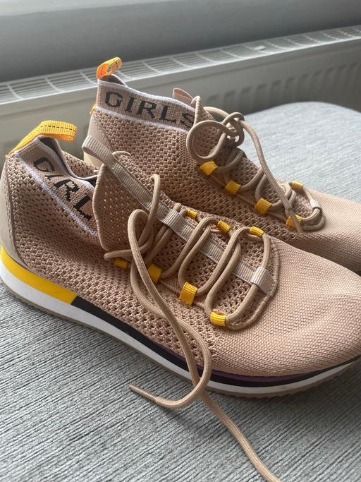  — Stradivarius pink chunky trainers