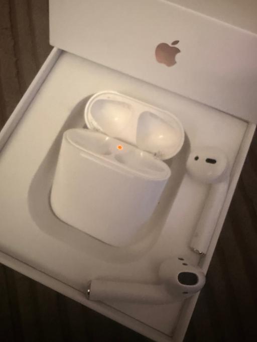  — Apple AirPods 2
