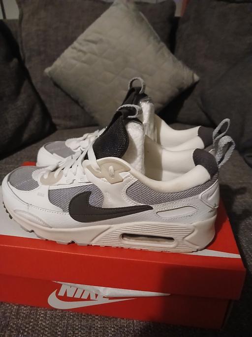  — Nike airmax