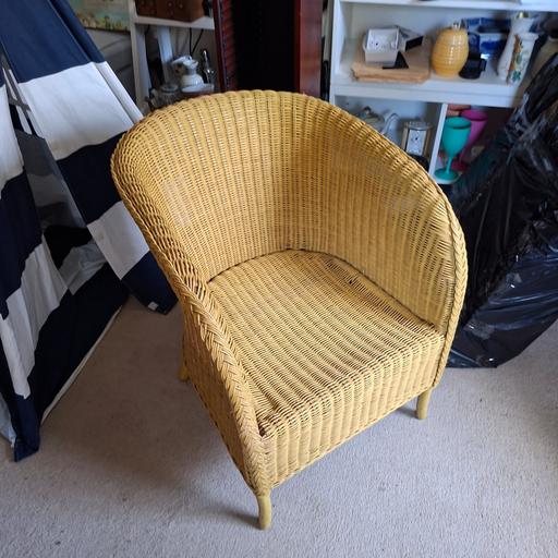  — Vintage Retro Wicker Chair
