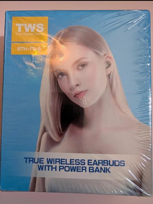  — Brand new Wireless earbuds