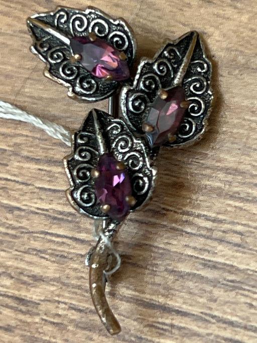  — Vintage brooch