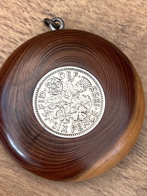  — Vintage pendant
