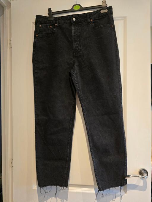  — H&M ladies black high waist jeans 👖 uk18