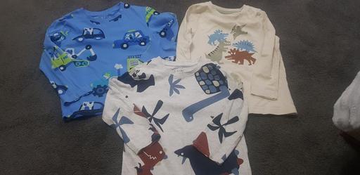  — 3 boys long sleeved tops 3 to 4 years