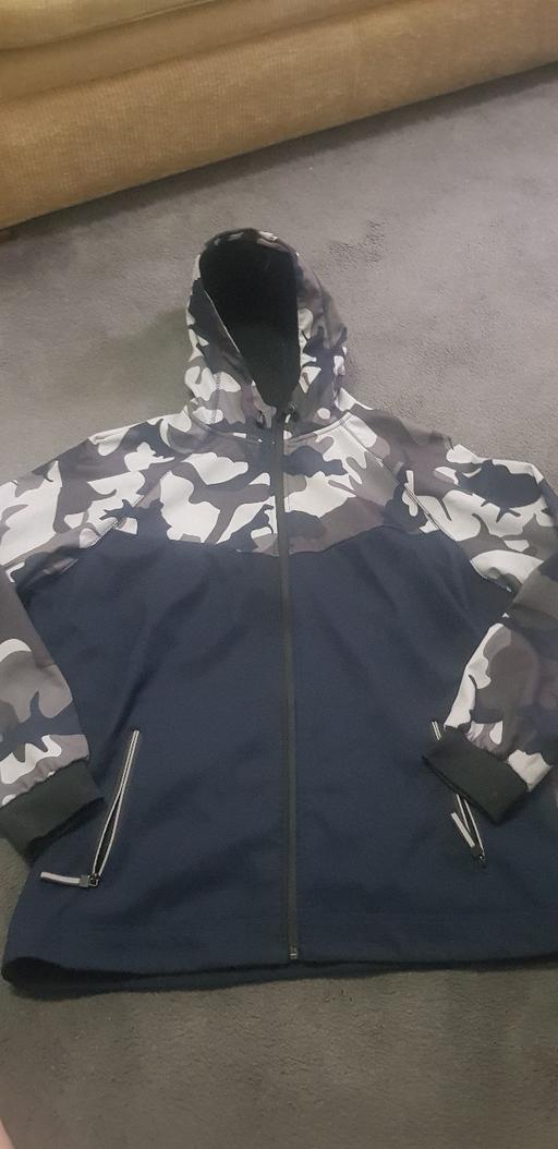  — mens coat size xl
