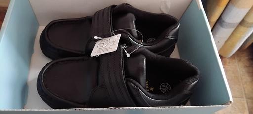  — kids school shoes