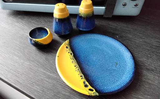  — cruet / breakfast set cool vibrant colours