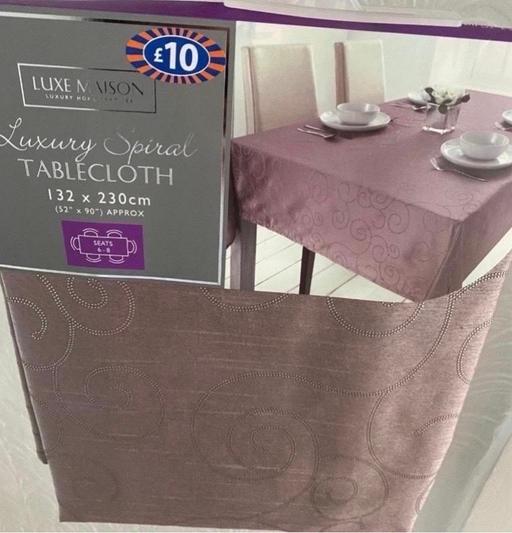  — Tablecloth
