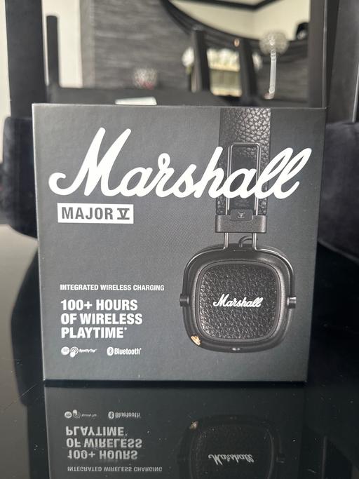  — Marshall major 5 headphones