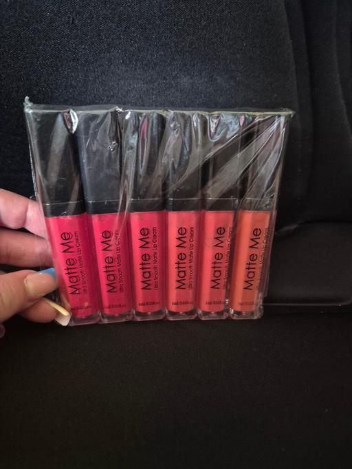  — new 6pk Matte Me Lip Creams
